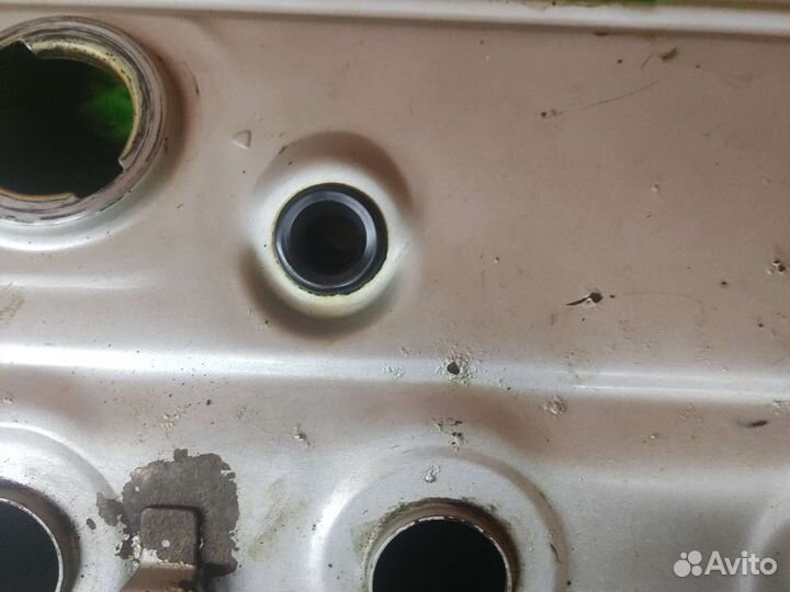 Клапанная крышка mitsubishi galant 7 4g63