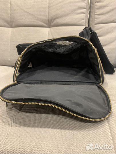 Переноска для кошек и маленьких собак