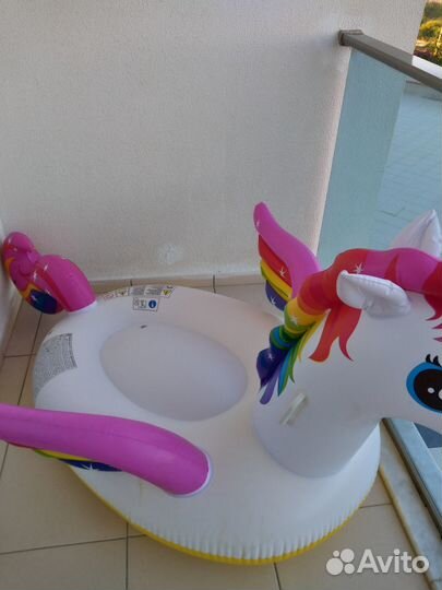 Надувной круг большой