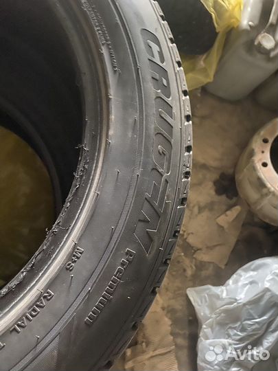 Kumho Crugen Premium KL33 235/60 R18 108V