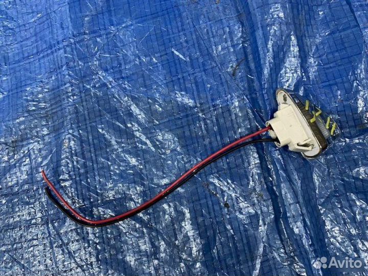 Маячок на крыло передний правый Toyota Mark Ii