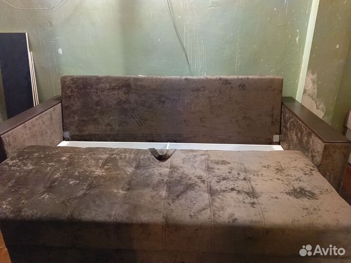 Диван прямой раскладной