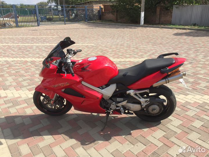 Honda VFR800 2002