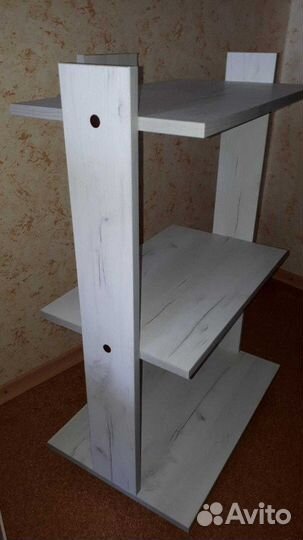 Продам полку косметологическую