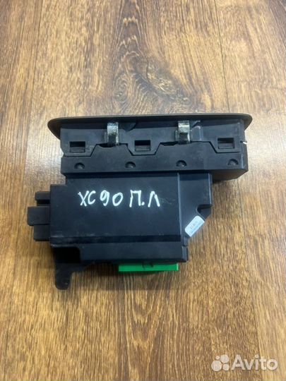 Блок управления стеклоподъемниками передний левый