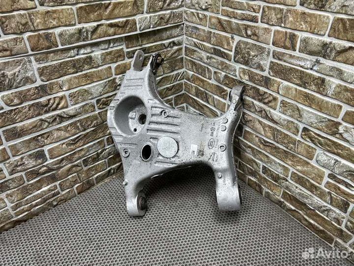 Рычаг подвески нижний задний правый Land Rover