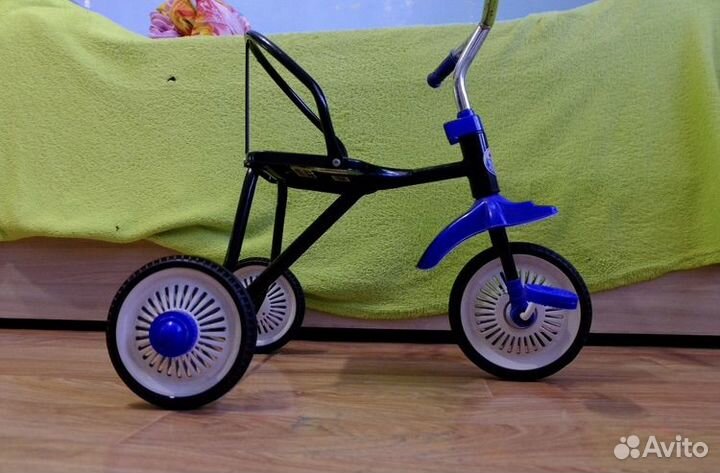 Трехколесный велосипед детский