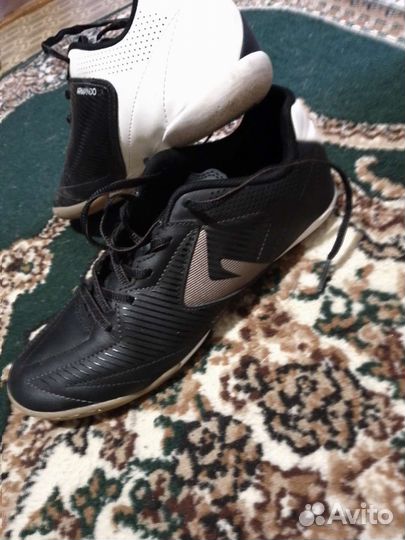 Кроссовки новые