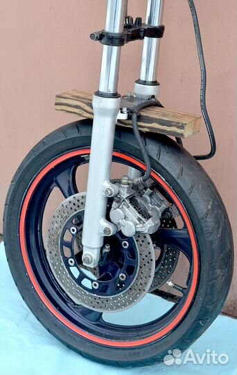 Вилка+Колесо+Плита для траверсы suzuki GS 250