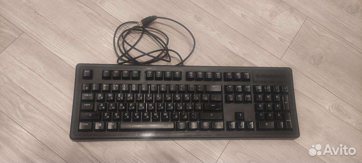 Steelseries apex 100