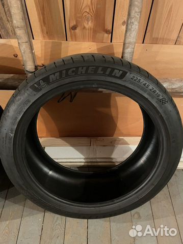 Michelin Pilot Sport 4 S 225/45 R19