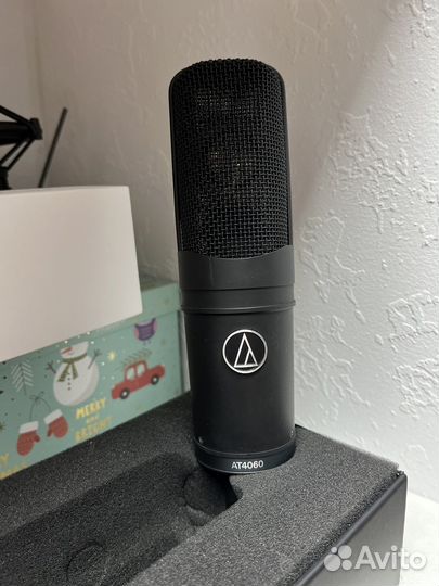 Студийный микрофон Audio-Technica AT4060