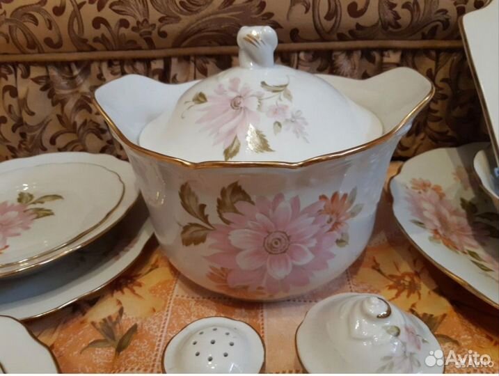 Сервиз столовый