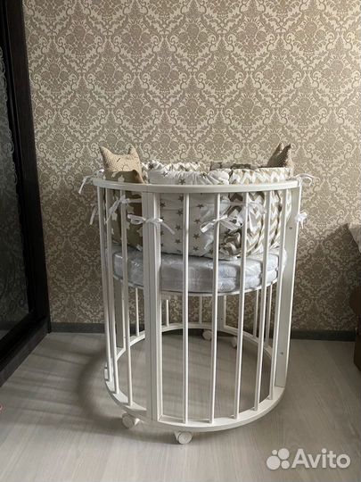 Детская кроватка круглая овальная
