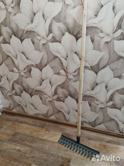 Грабли садовые