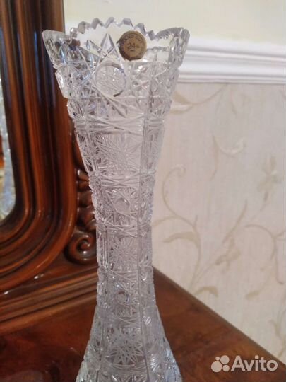 Ваза хрустальная