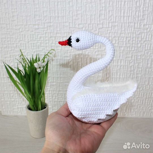 Лебедь вязаный крючком 15 см - Игрушки вязаные