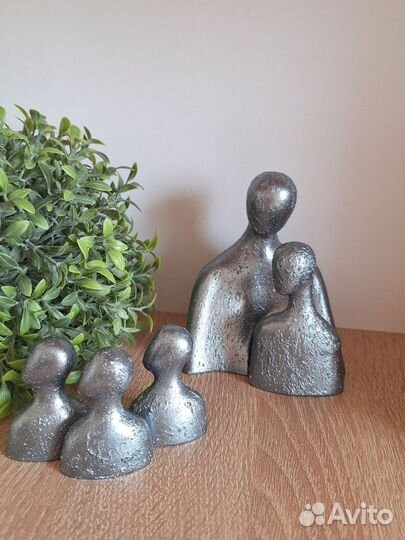 Гипсовая статуэтка Семья