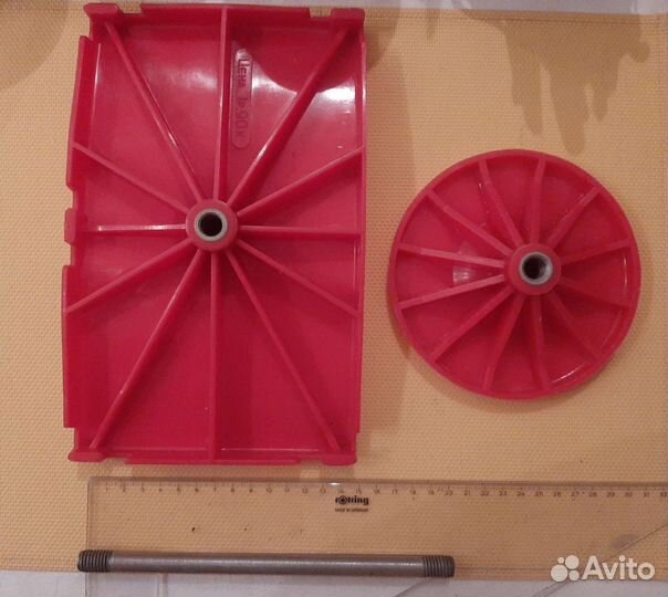 Стульчик (могу выслать)