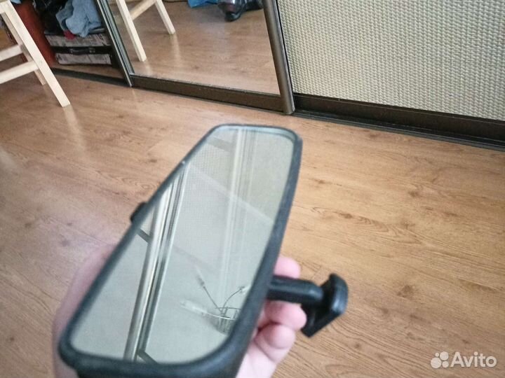 Автомобильное зеркало