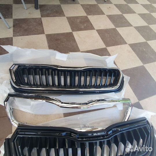 Оригинал Решетка молдинг хром шкода рапид 2 2020