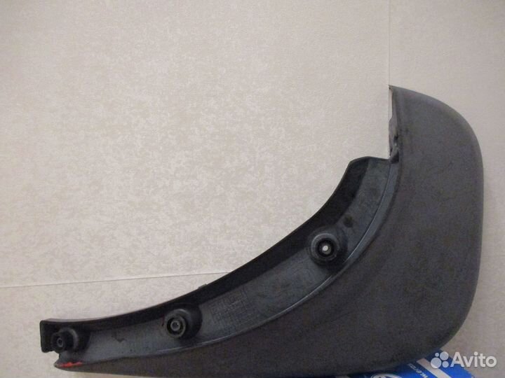 Брызговик задний левый Опель Astra J