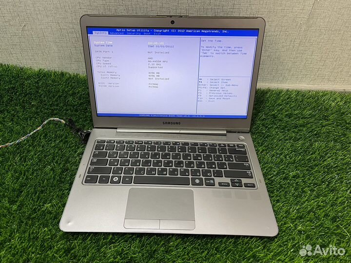 В разбор Samsung NP535U3C
