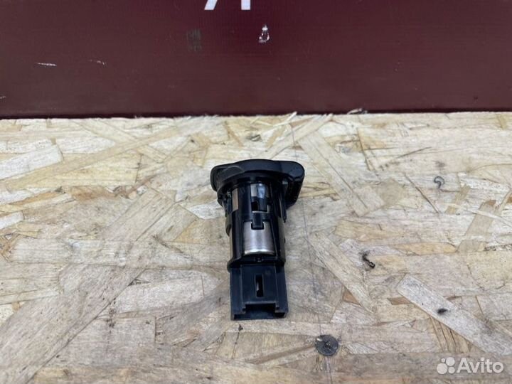 Розетка LADA X-Ray