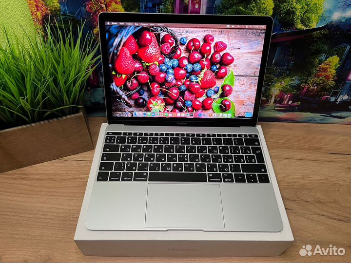 Macbook 12 retina 2017 Красавец