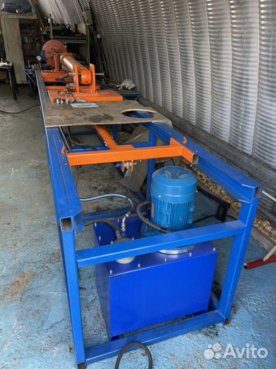 Иготовление стенда для ремонта гидроцилиндров