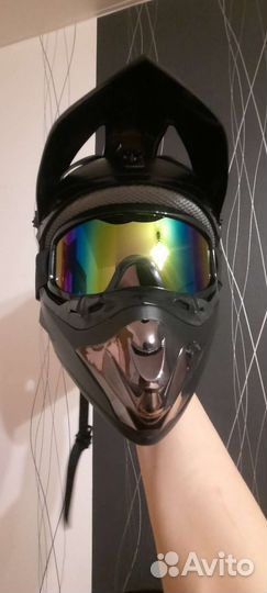 Шлем с очками