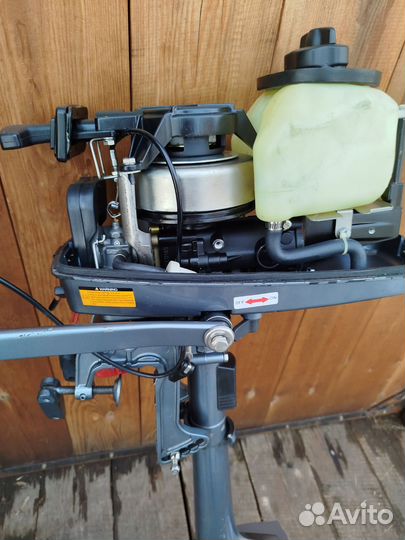 Лодочный мотор