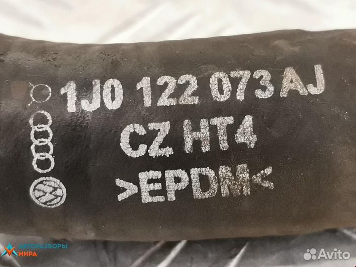 Патрубок отопителя (печки) Volkswagen Golf 3 1998