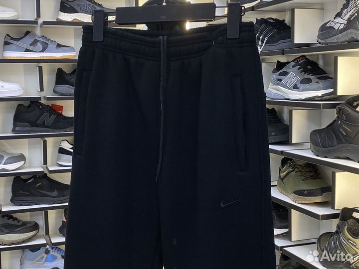 Спортивные штаны Nike на флисе