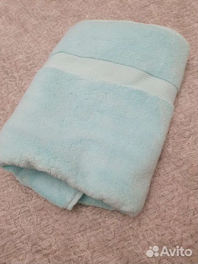 Полотенце новое махровое очень толстое