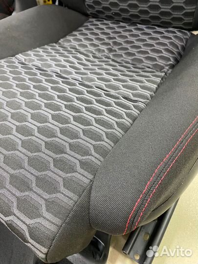 Сиденья Калина / Гранта Спорт новые с обогревом