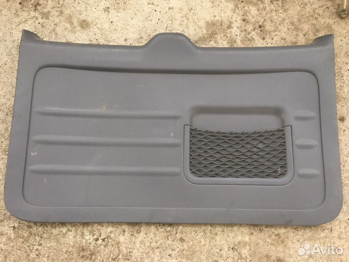 Обшивка двери багажника Toyota RAV4(2320)