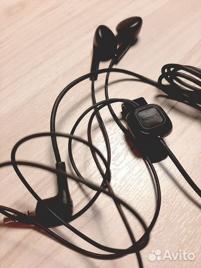 Гарнитуры для мобильных телефонов