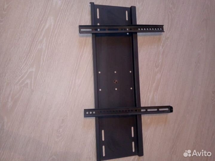Кронштейн для телевизора на стену