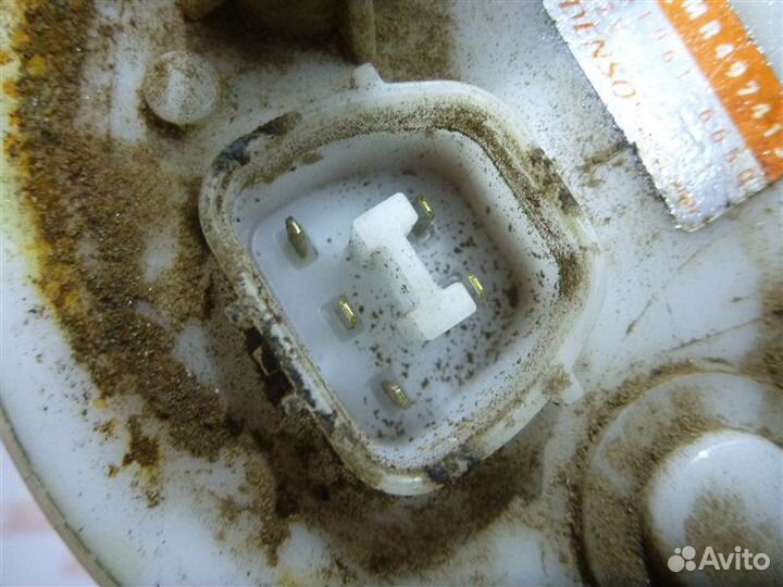 Насос топливный Mitsubishi Lancer CS1A 4G13 2004