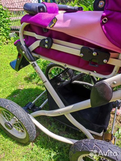 Прогулочная коляска 2 в 1