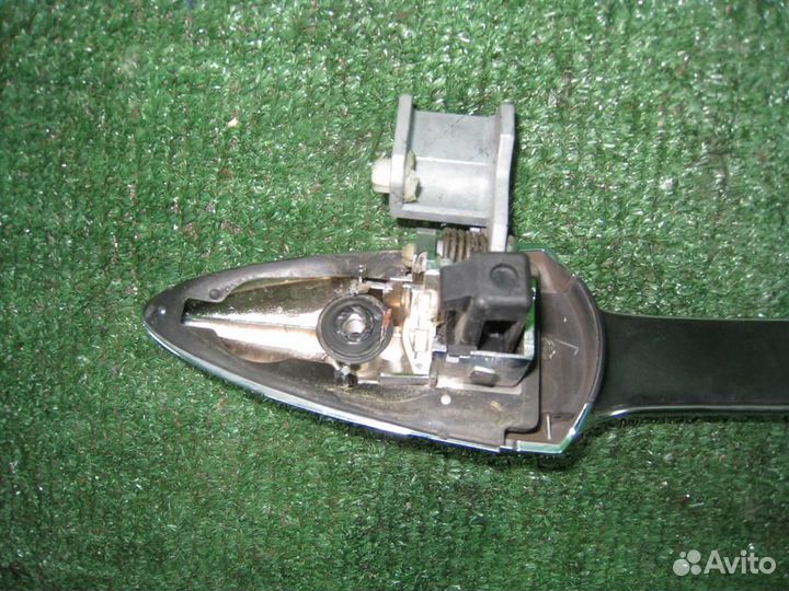 Ручка наружная двери задней левой Honda FR-V (BE1