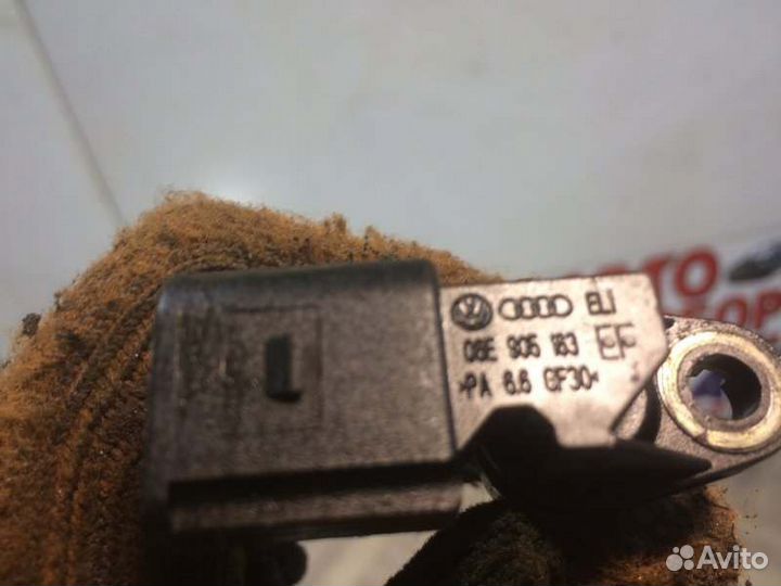 Датчик распредвала Audi A6 C6 AUK 3.2Л