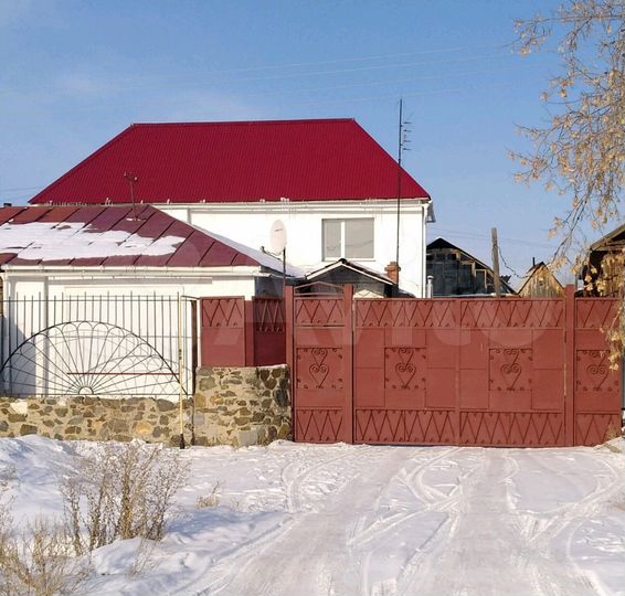 Дом 174 м² на участке 15 сот.