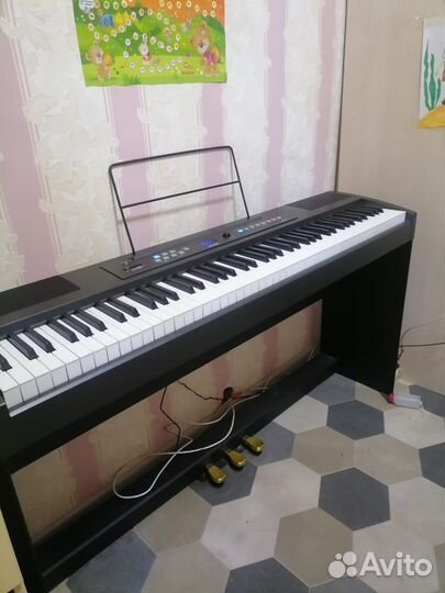 Продам электронное пианино