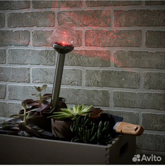 Светильник на солнечных батареях