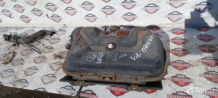 Топливный бак Mitsubishi Pajero V26 4M40T