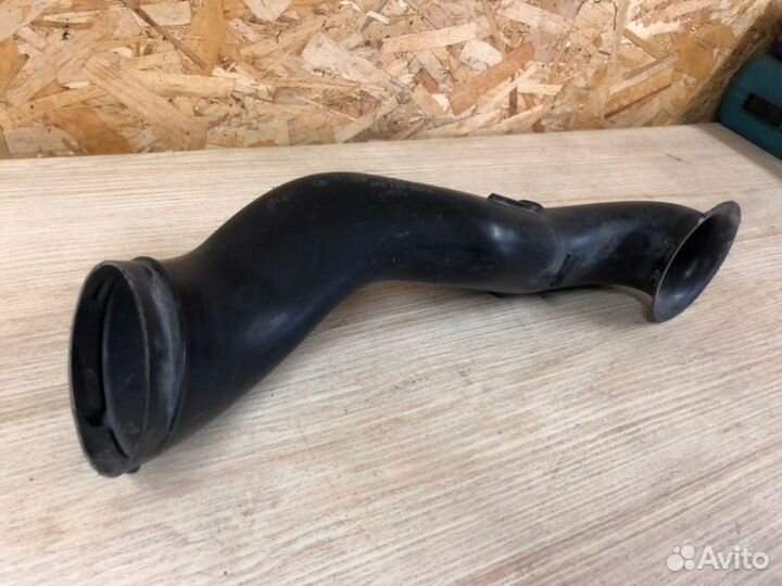 Воздухозаборник правый Porsche Cayenne 958