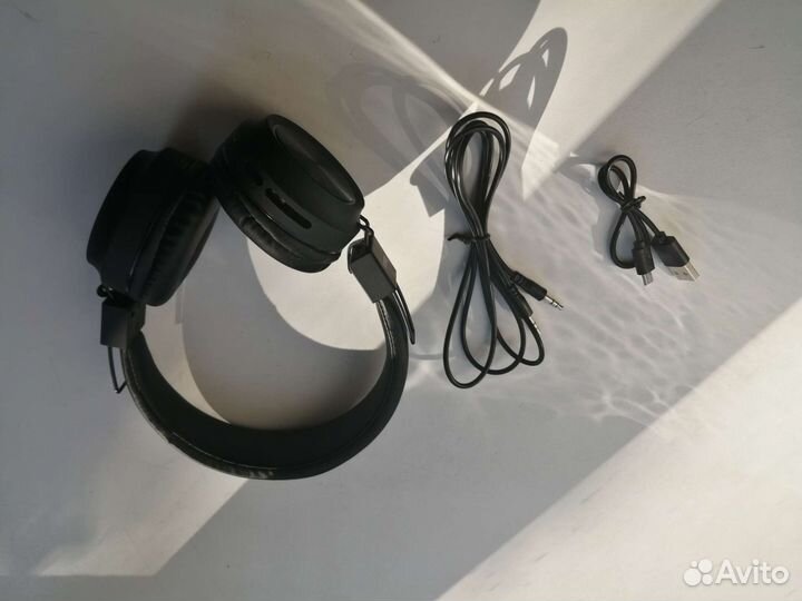 Беспроводные наушники hoco W25 на запчасти