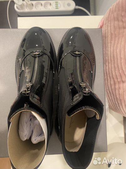 Ботинки женские